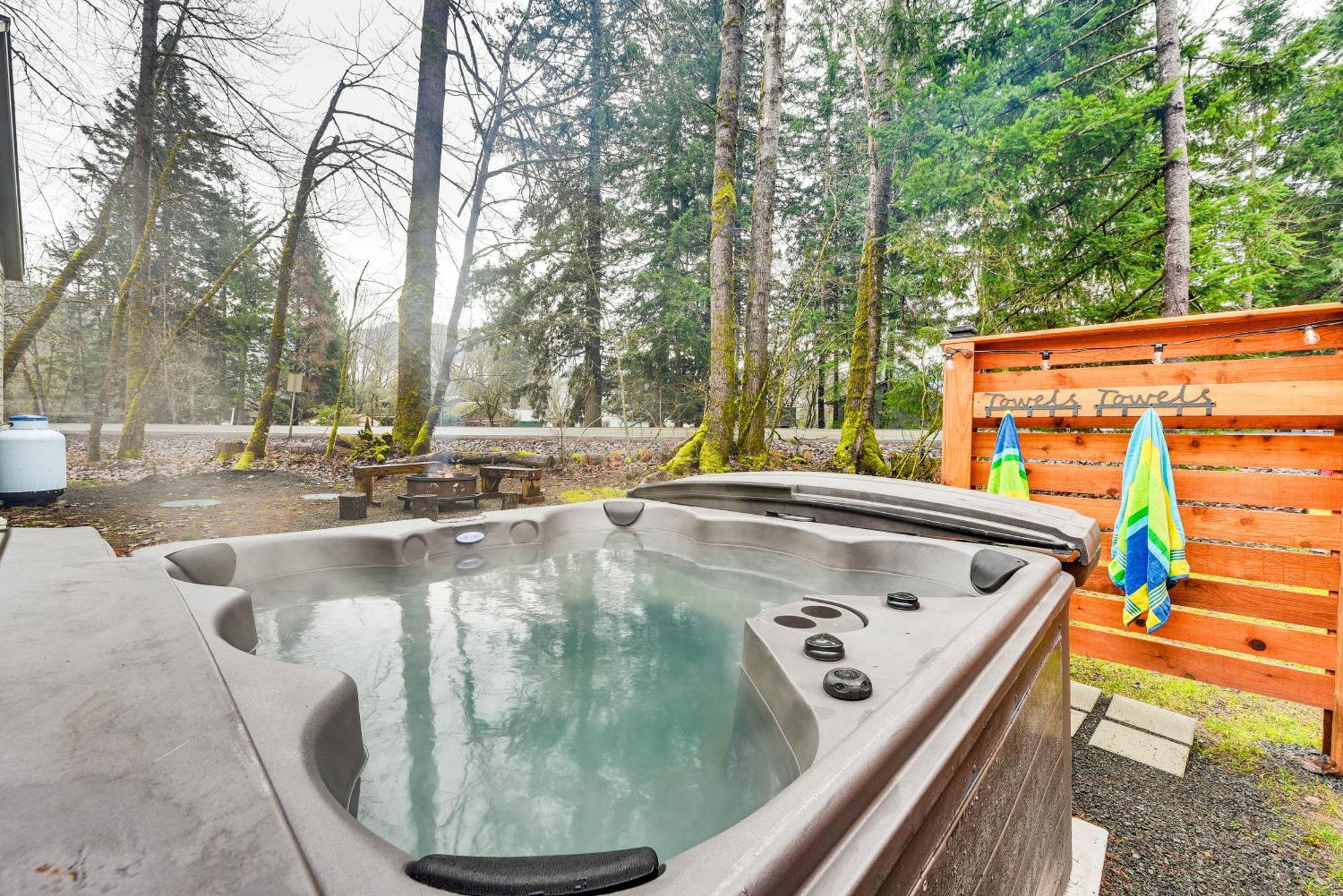 Family-Friendly Packwood Retreat With Deck!ヴィラ エクステリア 写真