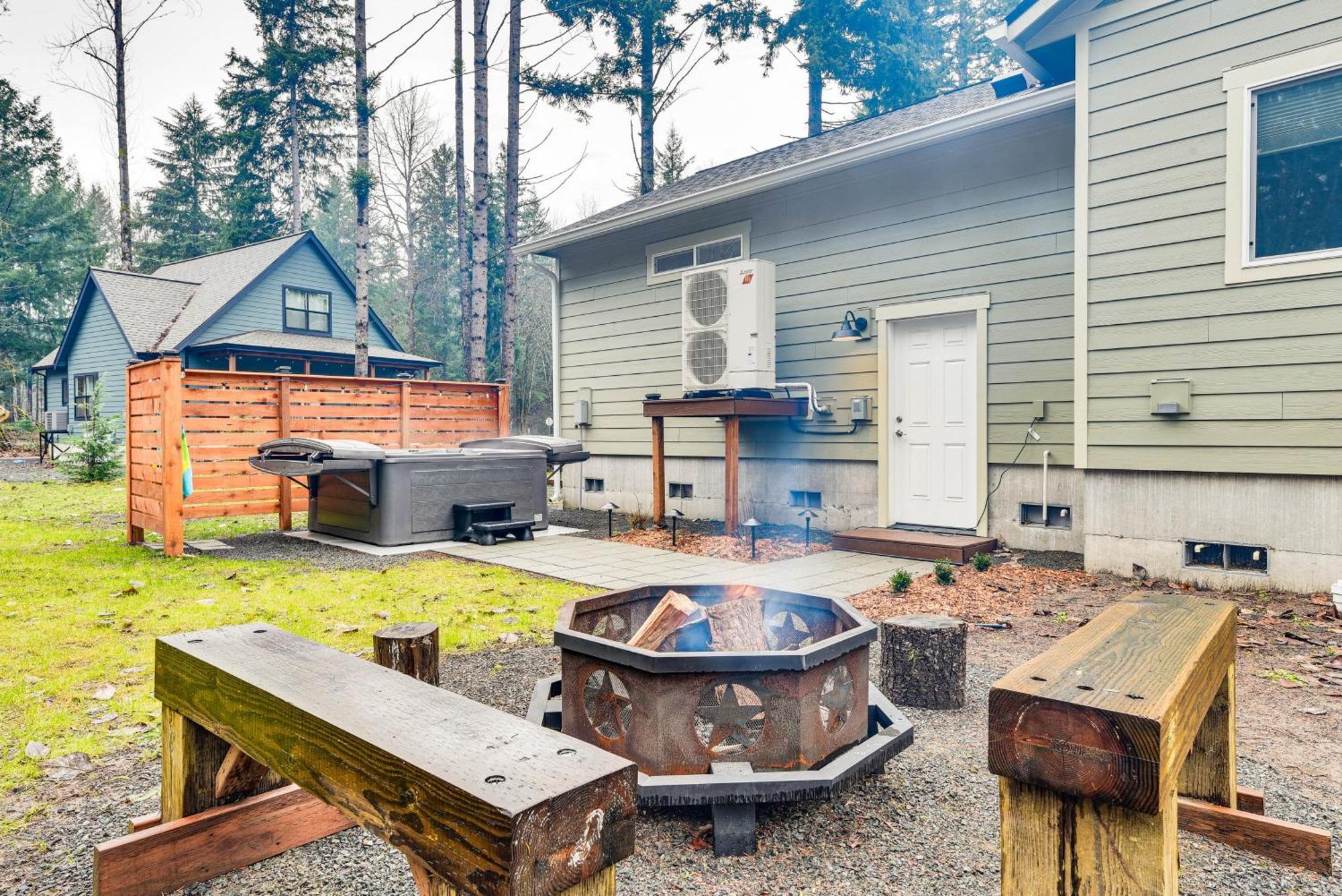 Family-Friendly Packwood Retreat With Deck!ヴィラ エクステリア 写真