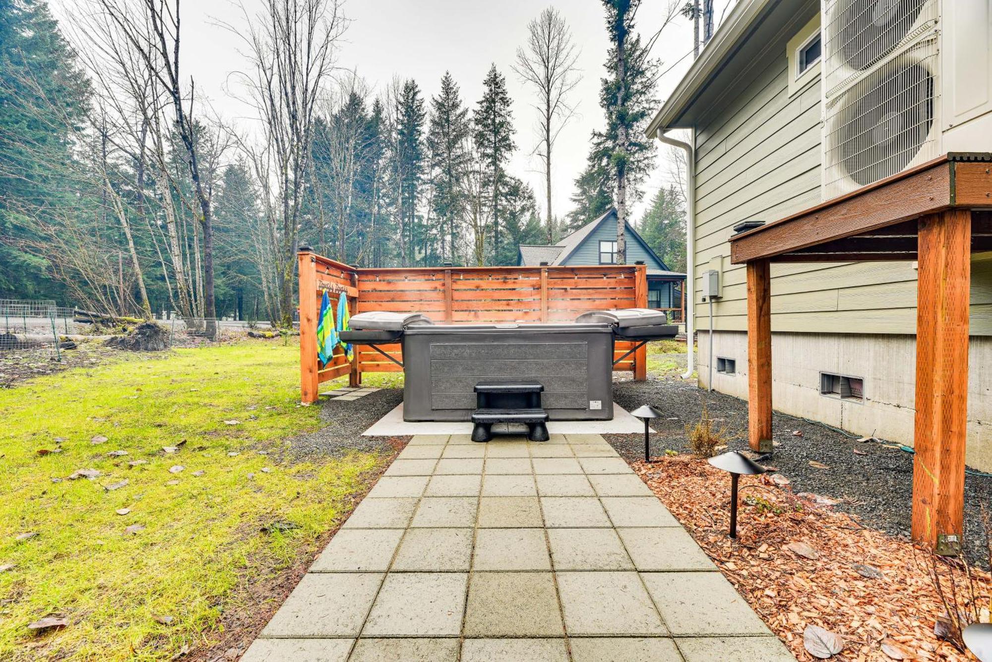 Family-Friendly Packwood Retreat With Deck!ヴィラ エクステリア 写真